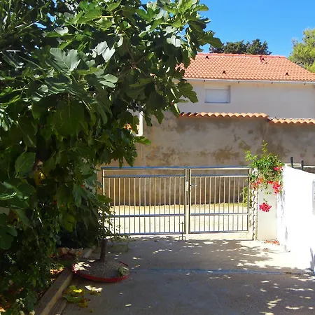 Kosljun 3321b Apartament *